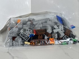 LEGO Minecraft: The Cave (21113)