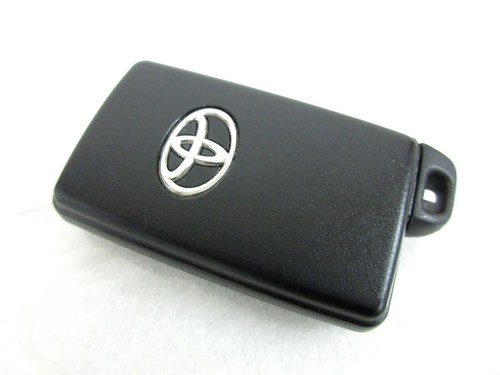 Details about / Toyota Vitz Yaris Corolla Fielder Axio Ractis Ist Vanguard 2 Button smart Key