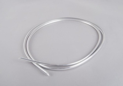 GENUINE BMW E12 E28 530i 528i 533i 524td 535i 535is Chrome Windshield Moulding