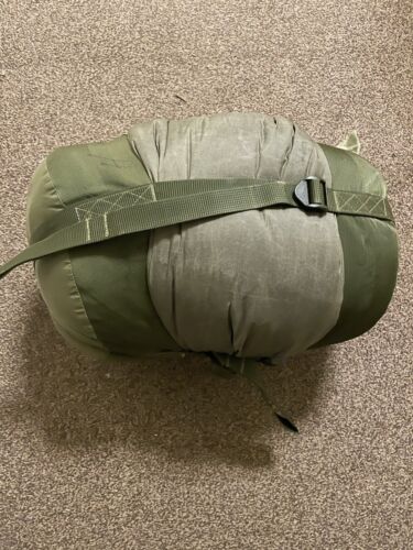 With Compression Sack Genuine British Army New 90 Pattern Artic Sleeping Bag 