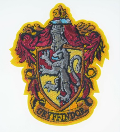 GRYFFINDOR HARRY POTTER HOGWART CREST EMBROIDERED IRON ON SCHOOL BADGE PATCH