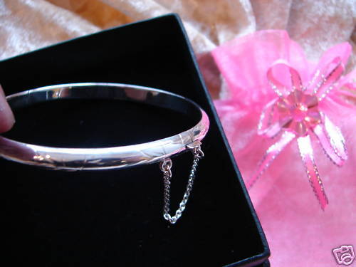 BRACELET BANGLE 925 SILVER CHILDS SMALL TEENAGERS POUCH NEW CLASSIC BRIDEMAIDS