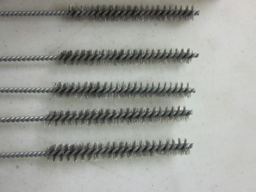 ~ 24 ~ 16/" L STEEL WIRE ROUND TUBE CLEANING BRUSHES 1//2/" BRUSH 4 BOTTLE GUN PIPE