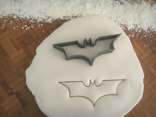 Batman Begins//The Dark Knight Cookie Cutter//Fondant//Icing