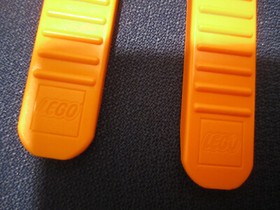 5 LEGO Service Packs Brick Separators - 4 orange, one turquoise