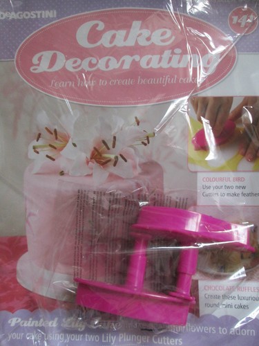 DeAGOSTINI Gâteau Décoration Magazine Numéro 141 avec 2 Lily Piston Cutters