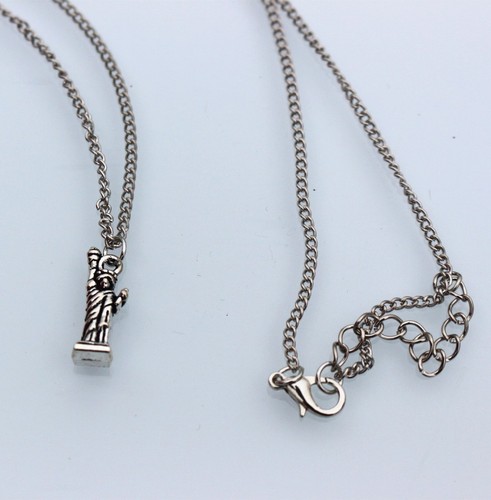 Silver Statue of Liberty Necklace Chain Pendant Alloy USA America NEW YORK Gift