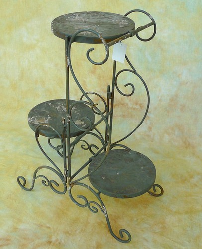 Blumenständer Blumenhocker Säule vintage Beistelltisch Metall Etagere 0947373-b
