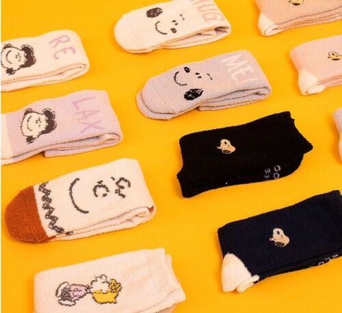 Details about  / Shoopen x Snoopy //Snoopy sleep socks Made in korea Charlie Brown sleep socks