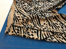 Victoria Secret PINK Sport Soft Leggings Womens XS Ankle Length Leopard/Zebra