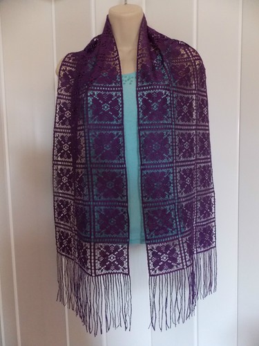 HERITAGE LACE PURPLE LADIES SHAWL W//FRINGE BEAUTIFUL ITEM 4199