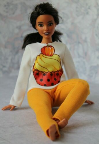 №099 Handmade Doll Clothes fit curvy size. Blouse and Leggings for Dolls.