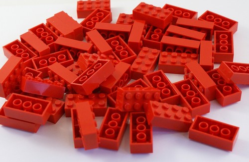 50x LEGO ® pietre i blocchi predefiniti Bricks pieces Parts NO 3001 2x4 ROSSO RED NUOVO NEW CITY