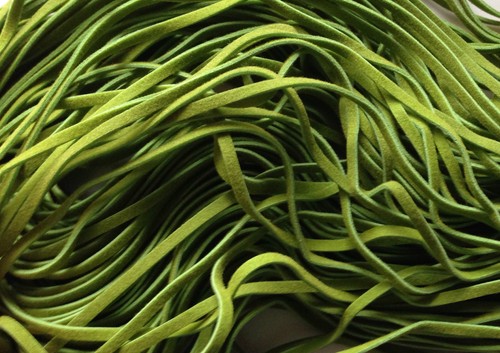 °8// LOT 8 MÈTRES CORDON FAÇON CUIR /"LAINE/"COULEUR VERT POMME CRÉATION BIJOUX