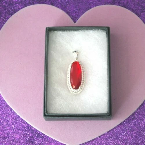 Orecchini di lusso in argento con pietra principale rubino