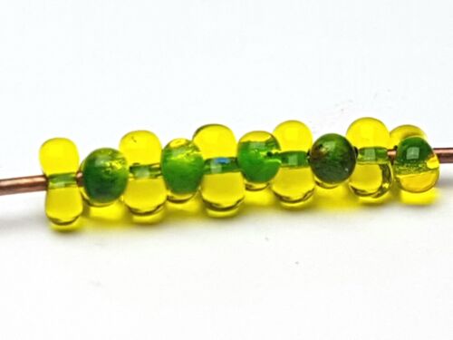 50 g Séquoia rocaille seed beads vert Jaune 4 mm transparent Farfalle forme 6//0