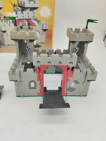 LEGO 6073 Knight's Castle Black Falcons w/ Original Box Knights 6074 10039 Knights Castle