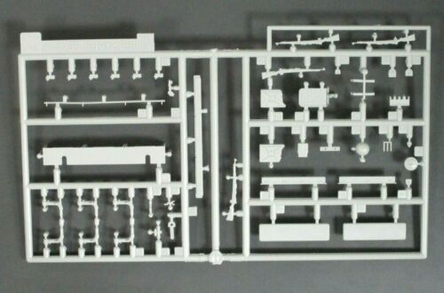 6233 Dragon 1//35th Scale Sd Kfz 251 Ausf D Parts Tree D from Kit No
