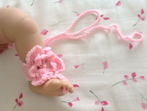 New Baby Girl Barefoot Crochet Handmade Sandal Shoe Pink/White VERY soft 0-3 yrs 