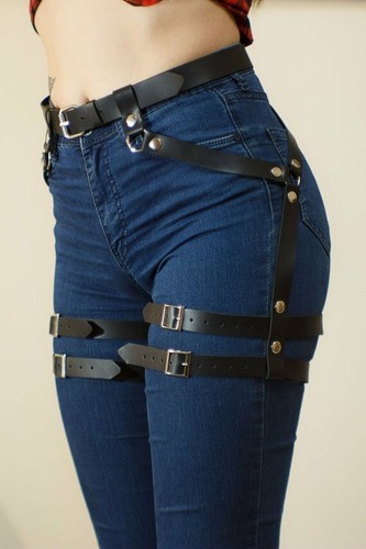 Women/'s Belt For Carrying Stocking Erotic Leather Harness Leg Body Garter Belt