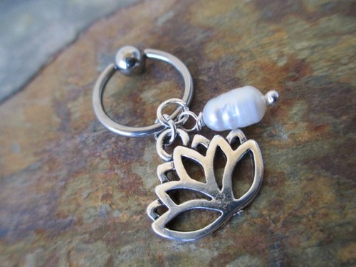Yoga Lotus Flower Real Pearl Cartilage Piercing Captive Tragus Earring 14G 1//2/"