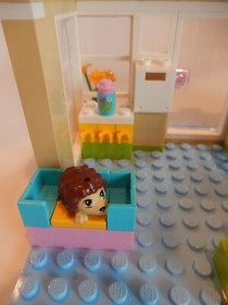 Lego 3188 Heartlake Vet Friends 100% Complete