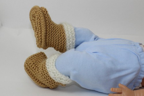 KNITTING INSTRUCTIONS CHUNKY BABY FUR TOP BOOTIES SHOES BOOTS KNITTING PATTERN