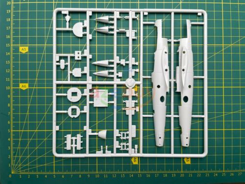 Details about   Plane Pe-2 Dive Bomber With VUB-1 1/72 Scale Plastic Model Kit UniModel 107 