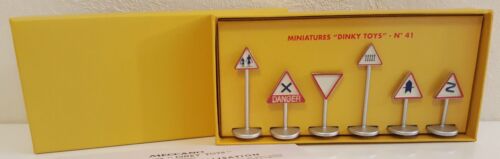 RARE DINKY TOYS CITY SIGN MINT IN BOX #41