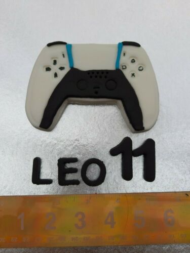 White Playstation Controller Personalised Edible Cake Topper PS5