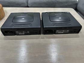 2 SEGA Saturn Consoles MK-80000A MK-80000 Black Game For Parts/Repair Lot