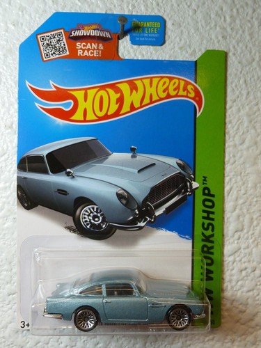 ASTON MARTIN 1963 DB5 #245 2015 HOT WHEELS