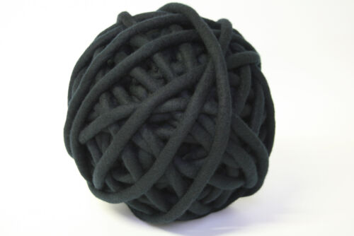 2kg Coloured Merino felted super chunky Nundle wool vine knitting Black 