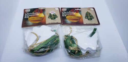 Walco Holiday CHRISTMAS TREE 3-D Vintage Sequin Bead Ornament Kit Green NOS 