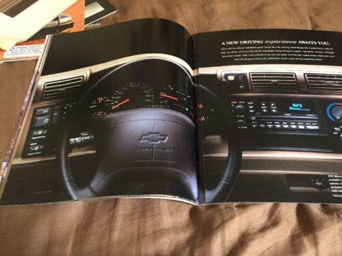 1995 Chevy Chevrolet S10 Blazer Original Brochure Prospekt 