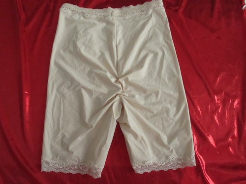Größe 40 Triumph Magic Boost Highwaist Panty L NEU beige Shaping Effekt