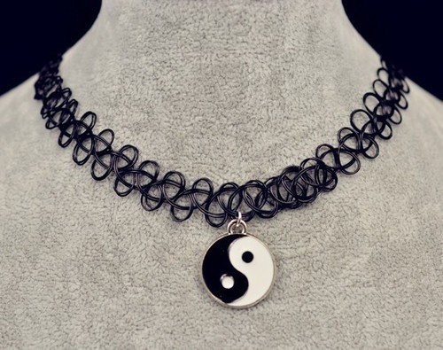 2pcs Black Retro Elastic Boho 90s Gothic Hot Tattoo Choker Stretch Necklace