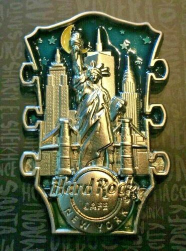 2019 HARD ROCK CAFE NEW YORK 3D CITYSCAPE GUITAR HEADSTOCK STATUE OF LIBERTY PIN
