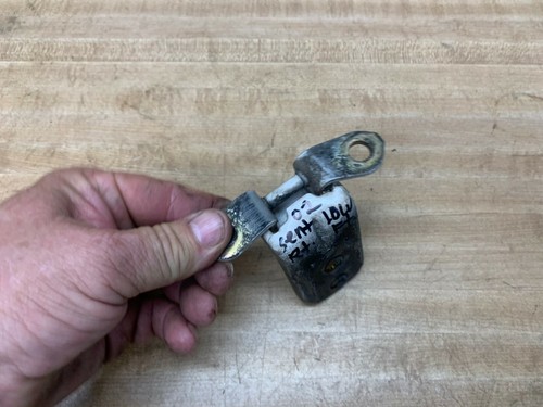 2000-2006 SENTRA RIGHT OR LEFT FRONT DOOR UPPER OR LOWER HINGE