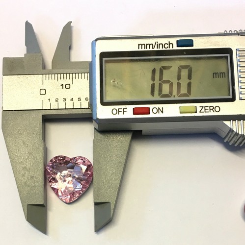 deux trous Effet de cristal 10 x 16 mm Rose à facettes en forme de cœur Boutons