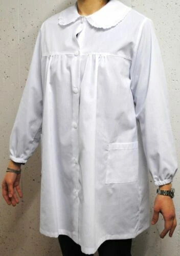 Grembiuli e divise in poliestere per bambini dai 2 ai 16 anni