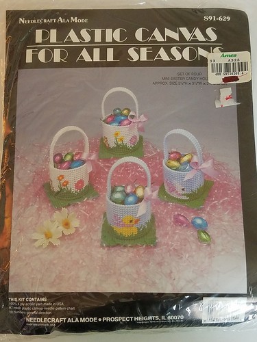 Needlecraft Ala Mode NOS MINI EASTER CANDY HOLDERS S91-629 Plastic Canvas Kit