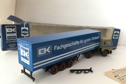 Herpa M1:87 MB-NG Koffersattelzug /"Scheunenfund/" Werbemodell alt