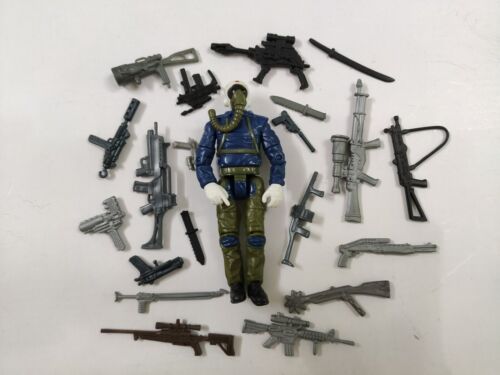3.75/" Gi Joe the Lannard Corp Soldier #305 with 5pcs Weapons Action Figure