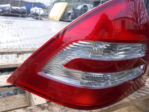 MERCEDES C CLASS W203 SALOON PASSENGER SIDE REAR LIGHT PRE FACELIFT