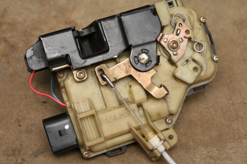 986 Boxster 97-04 Door Lock Assembly Left Driver Side 9 pin Porsche 996 99-05