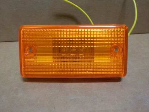 SA302x55-88Y NEW RV CAMPER 4.5/" CLEARANCE MARKER CLEAR 3 LED AMBER GLO-BRITE