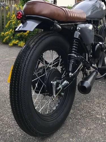 4.50-17/" Bobber Cafe Racer// Classic Firestone Look Tyre