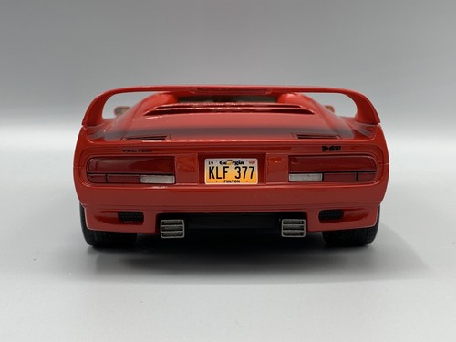 Vector m12 1995 rojo 1:18 bos /> New /<