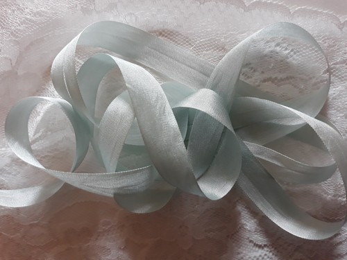 1 mètres 13 mm 100/% Pure Silk Ribbon bleu broderie miniatures
